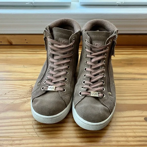 Women’s UGG Fawn Brown Suede High Top Sneakers Sz 7.5 Zip Up - Picture 2 of 5